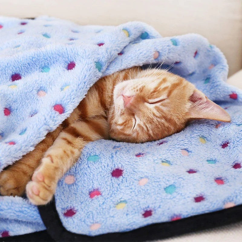 Soft Fluffy Pet Blanket Dot Pattern For Cats And Dogs
