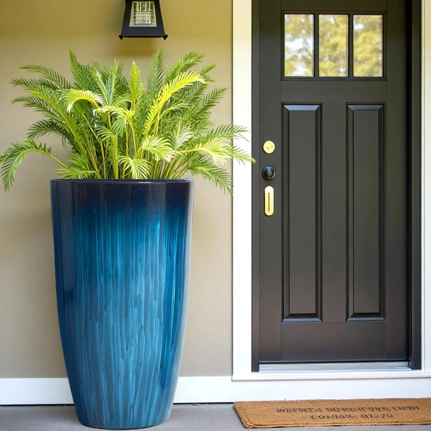 Lightweight Round Plant Pots Set Of Two With Drainage Holes