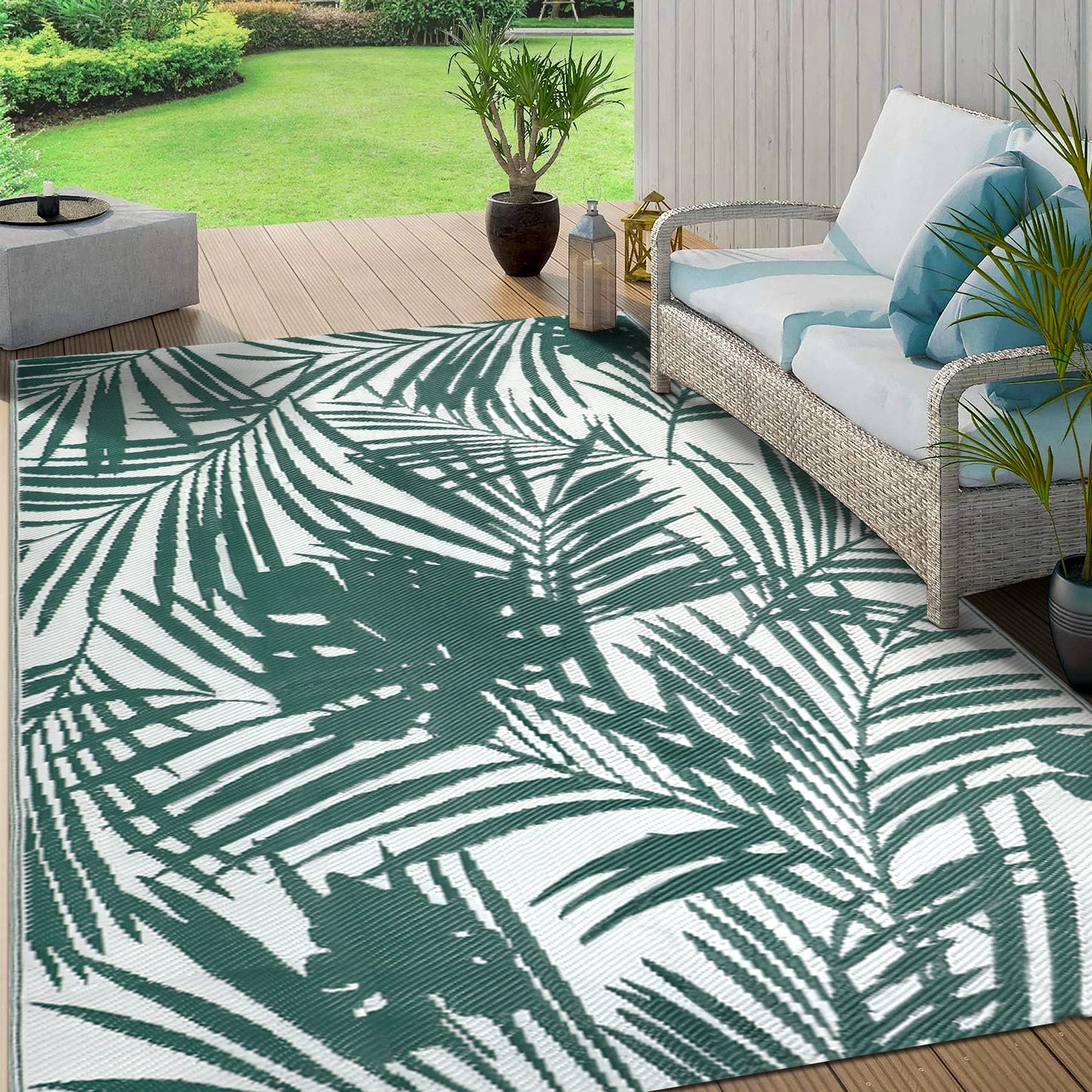 Outdoor Waterproof Rug Made From Recycled Plastic Straw