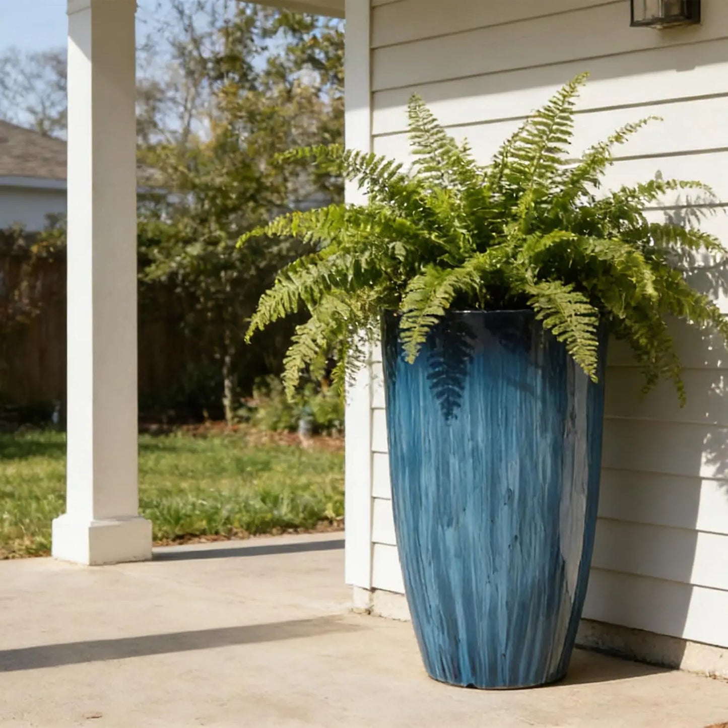 Lightweight Round Plant Pots Set Of Two With Drainage Holes